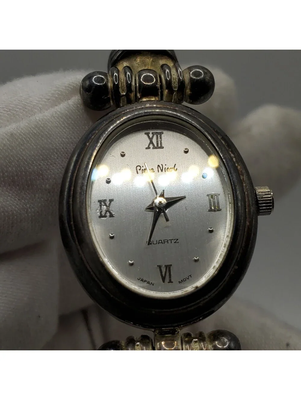 Piere Nicol Womens Watch  23mm  New Battery Silver Tone Oval